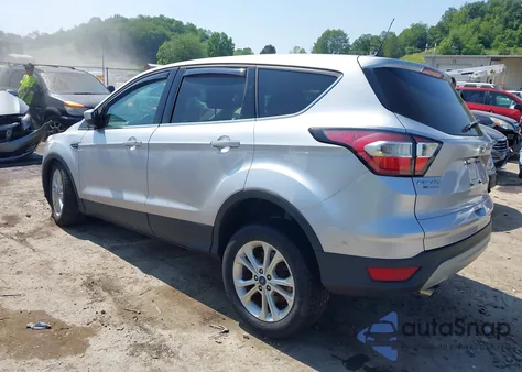 2017 Ford Escape Se z USA, uszkodzony, nr VIN 1FMCU9G93HUB67348